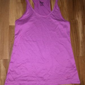 Pretty Nike DriFit work out tank💟